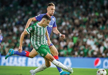 video Highlight : Maccabi Haifa 3 - 2 Sao Đỏ Belgrade (Cúp C1)