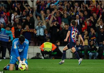 video Highlight : Barcelona 2 - 1 Real Madrid (La Liga)