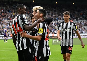 video Highlight : Newcastle 2 - 0 Fiorentina (Giao hữu)