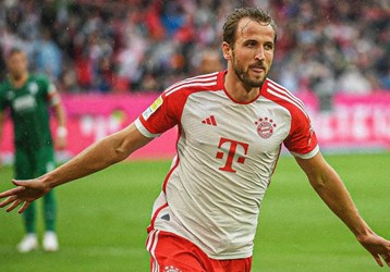 video Highlight : Bayern Munich 3 - 1 Augsburg (Bundesliga)