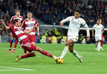 video Highlight : Real Madrid 2 - 0 Granada (La Liga)