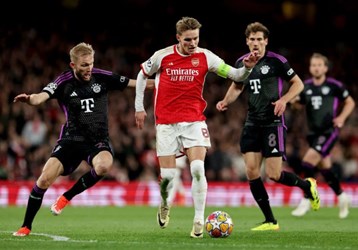 video Highlight : Arsenal 2 - 2 Bayern Munich (Cúp C1)